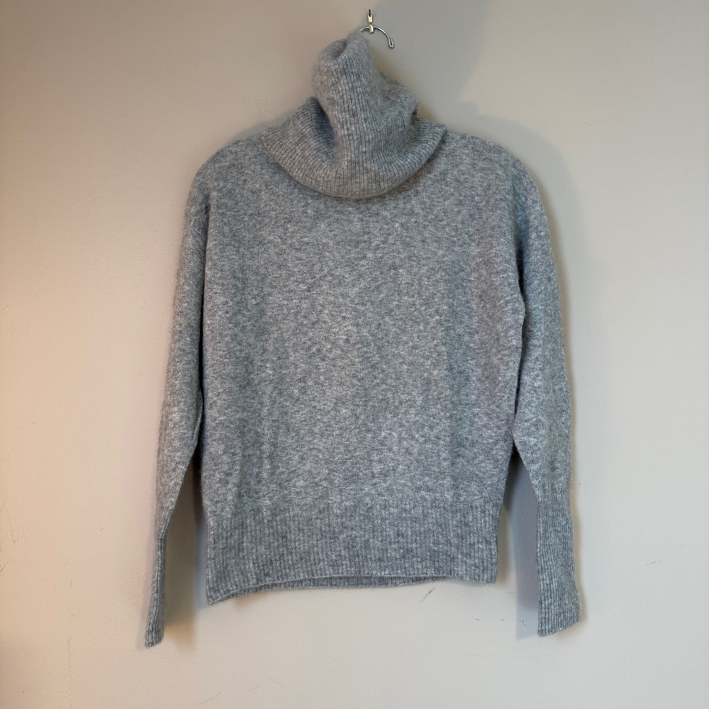 The Row Cashmere and Silk Grey Turtleneck Sweater Long Sleeve Small